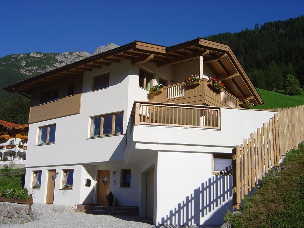 Haus Harbauer Apartamento Neustift im Stubaital Exterior foto